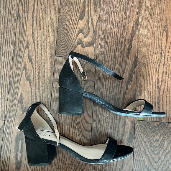 Call it Spring Low chunky heel sandals - Picture 3 of 3